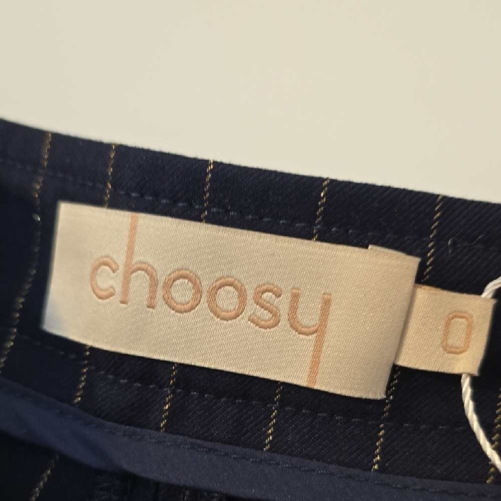 Choosy Elegant Navy Striped High Waist Shorts. Size 0 NWT - Picture 6 of 15